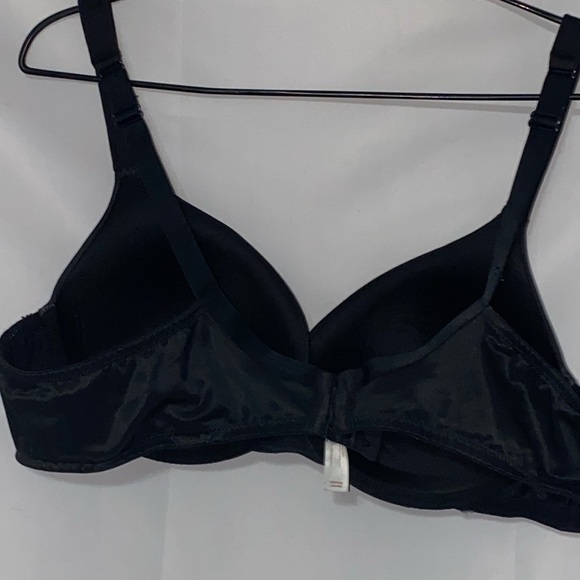 Cacique Black BOOST PLUNGE SIZE 44B Full Coverage Bra with Adjustable Straps - Picture 10 of 11